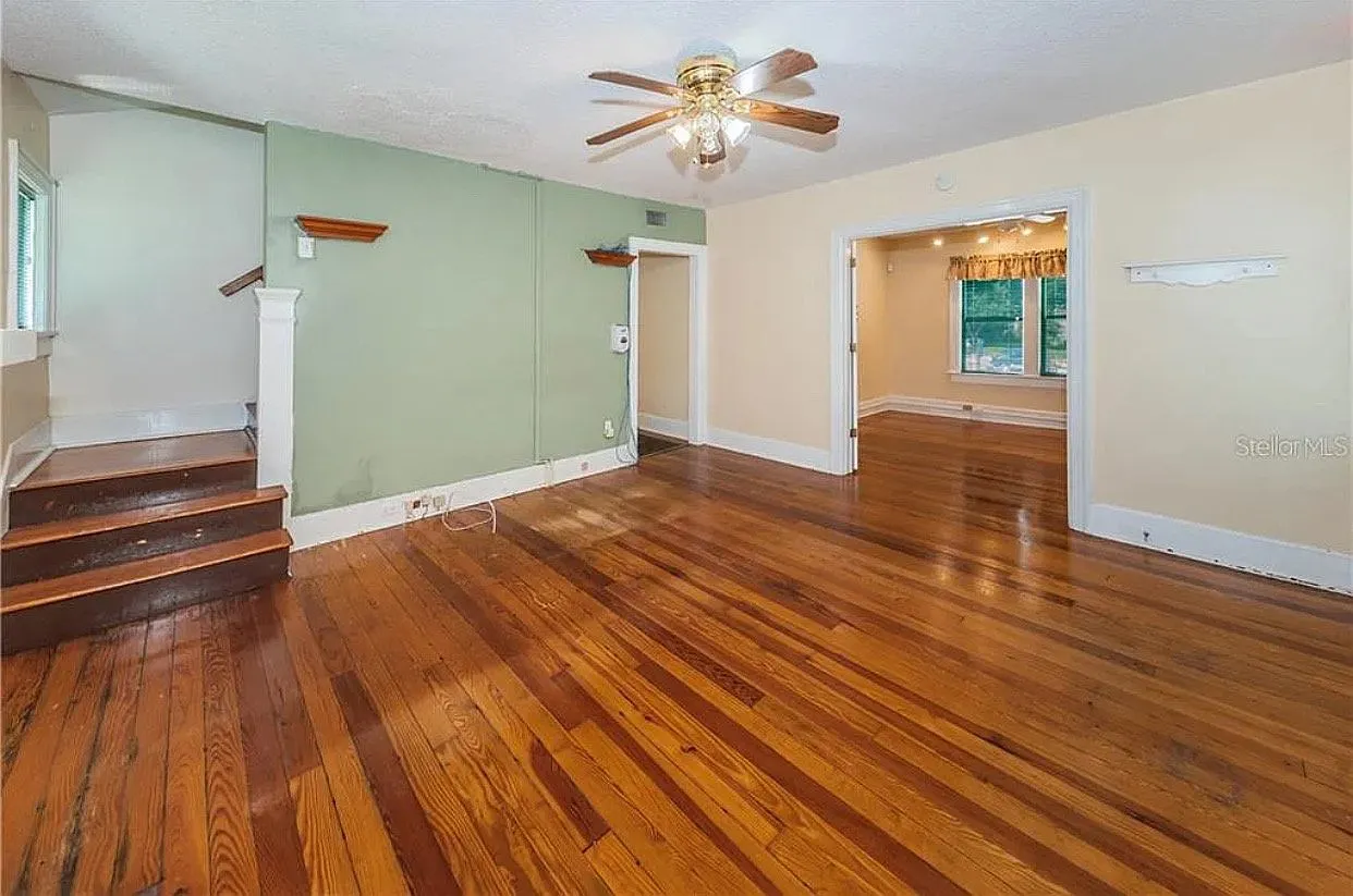 Charming 3 Bed Townhouse in Tarpon Springs | 2 Baths | $2579/mo — Photo 2