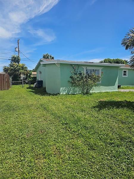 1142 W 23rd St, Riviera Beach, FL 33404 | Zillow