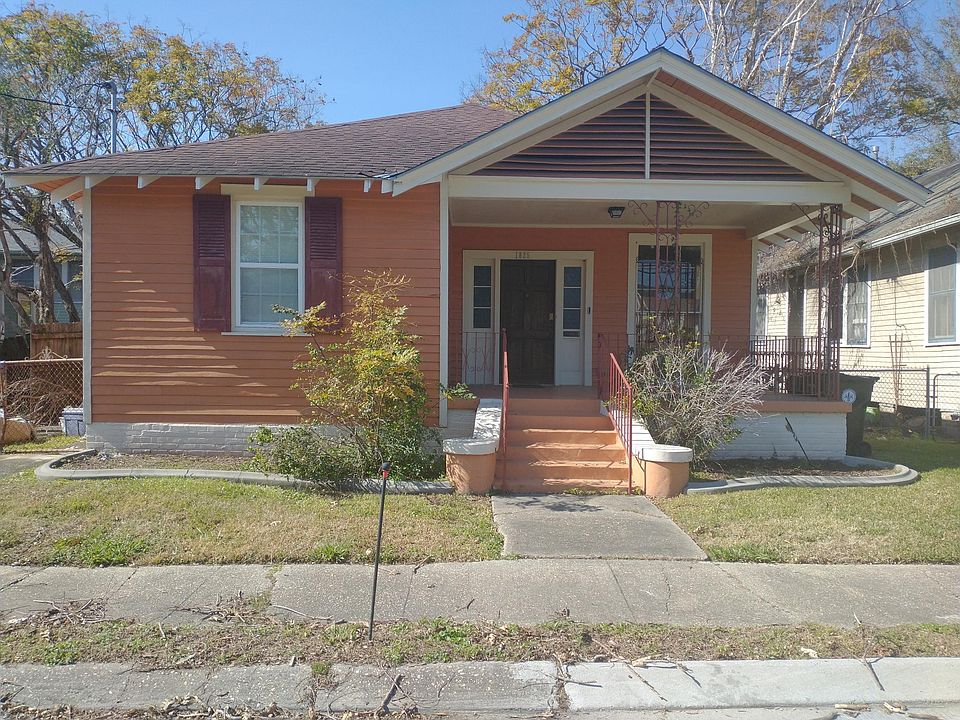 1st image of 1825 S Lopez St