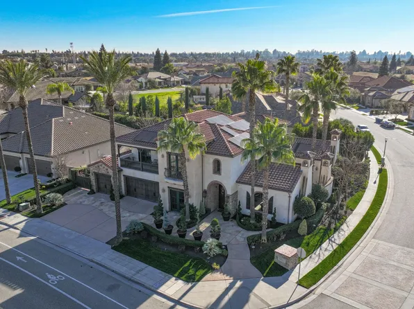 1639 E Clubhouse Dr, Fresno, CA 93730