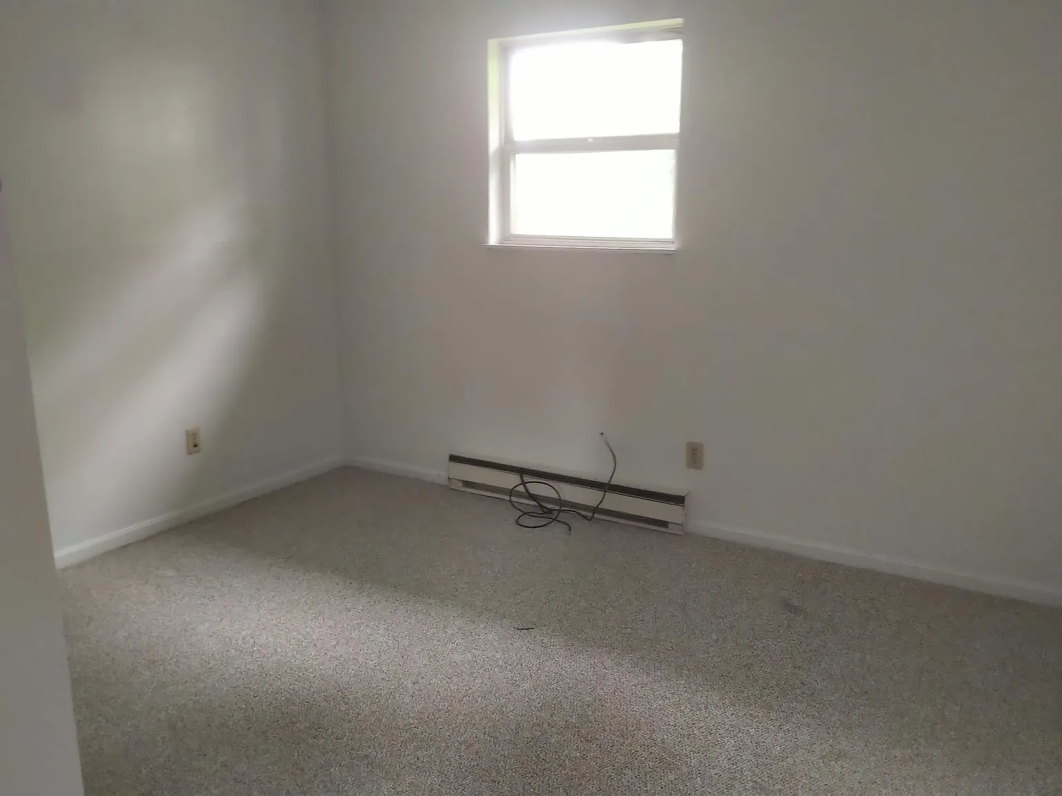 4 bed, 1500 sqft, $1,900 — Photo 4
