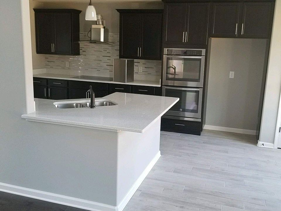2nd image of 933 Tanager Ct