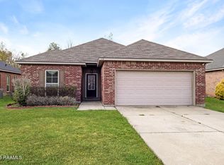 109 Sunny Oak Trl, Carencro, LA 70520