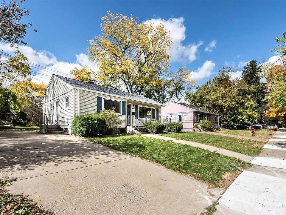 1st image of 103 Fairview Dr