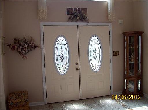 3rd image of 504 Grandshire Dr