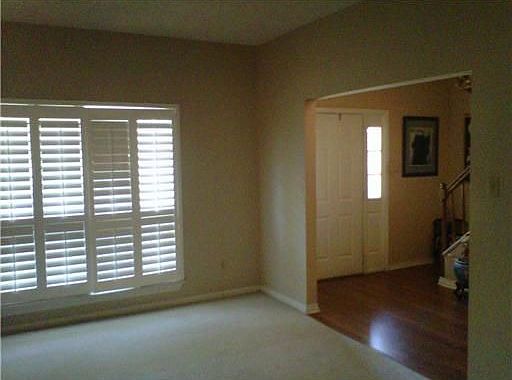 5th image of 44 Oakley Dr