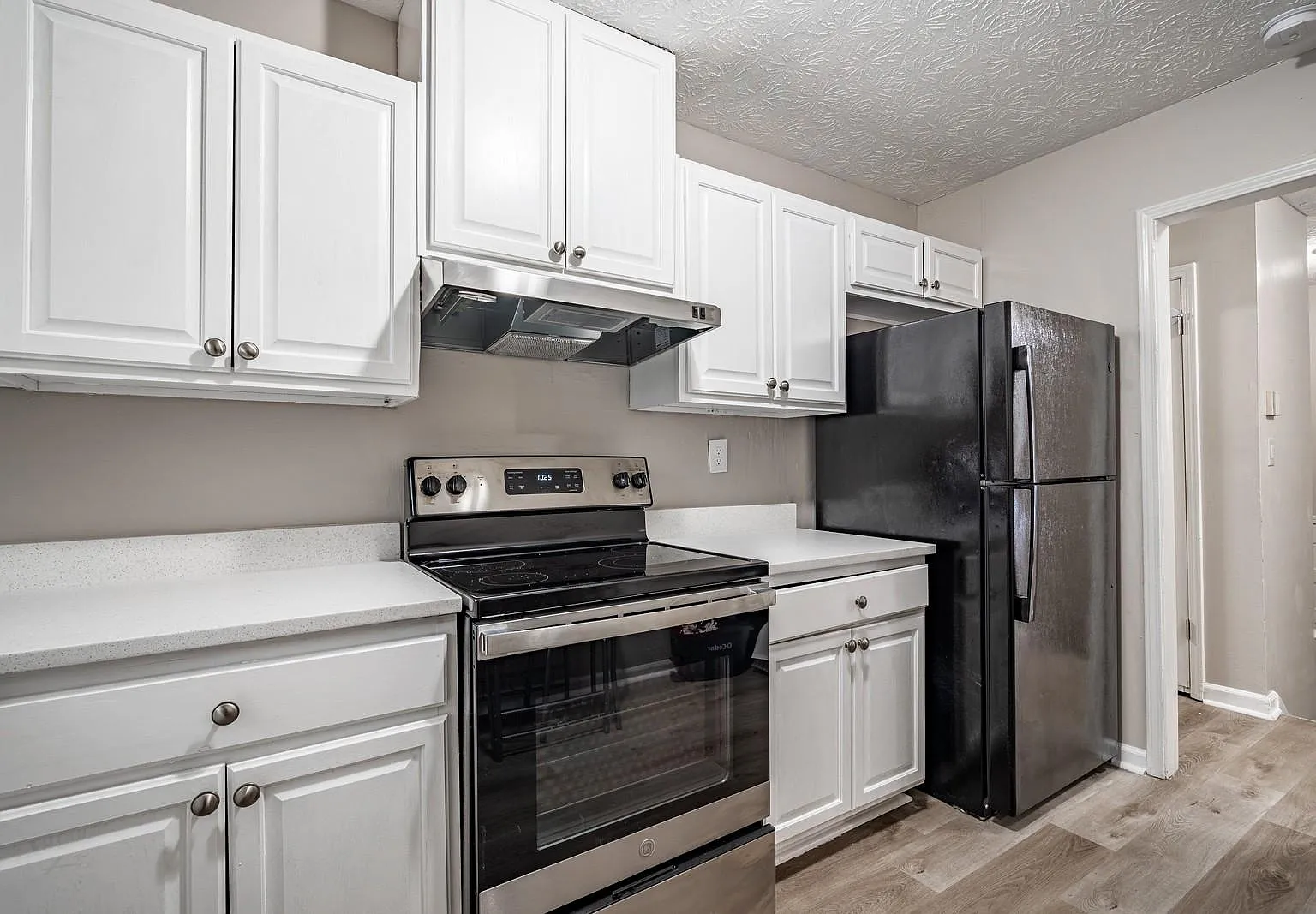 4 bed, 3.0 bath, 1816 sqft, $711 — Photo 4