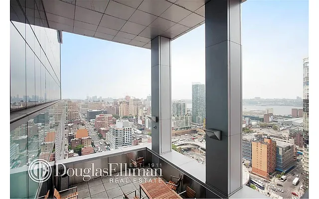 Rented by Douglas Elliman | media 18