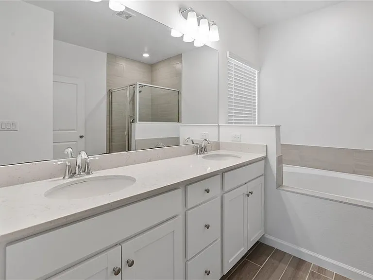5637 SW 93rd St — Photo 18