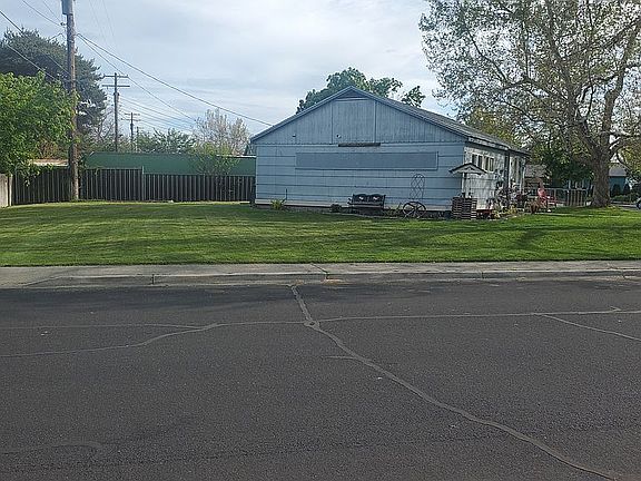 2nd image of 1118 Potter Ave