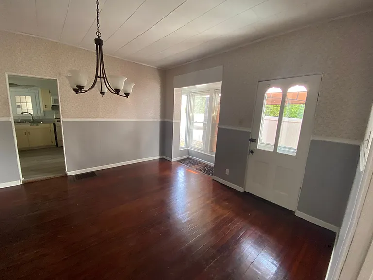 2231 Hampshire St — Photo 4