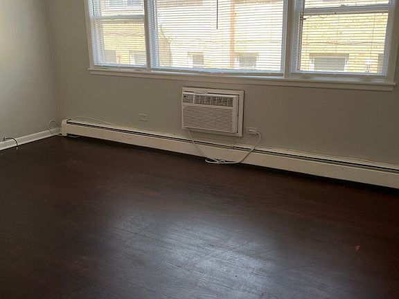3rd image of 2034-38 & 2054 N 18th Ave #2034-10