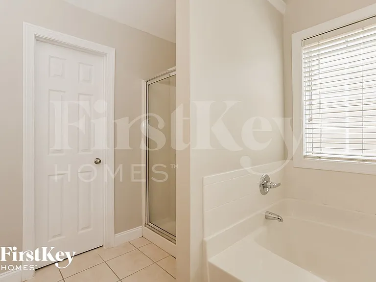 5680 Grande River Rd — Photo 8