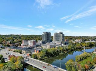 50 Grand Ave S #712, Cambridge, ON N1S 0C2