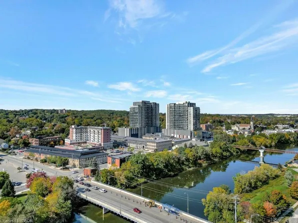 50 Grand Ave S #712, Cambridge, ON N1S 0C2