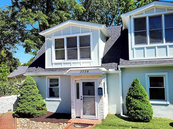 3134 Clayborne Ave, Alexandria, VA 22306