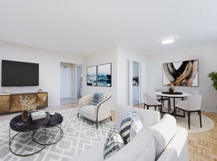 2775 Jane St #1202, Toronto, ON M3N2H7