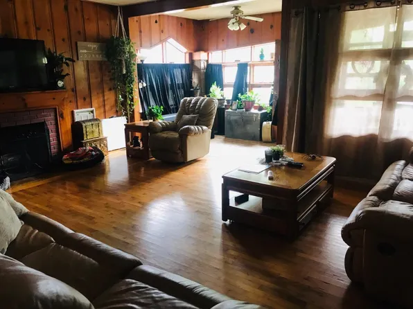 127 Nw #C, Miami, OK 74354