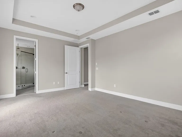 527 Marquesa Cir — Photo 21