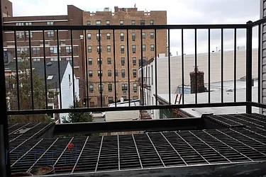 Rented by Rennit Inc.