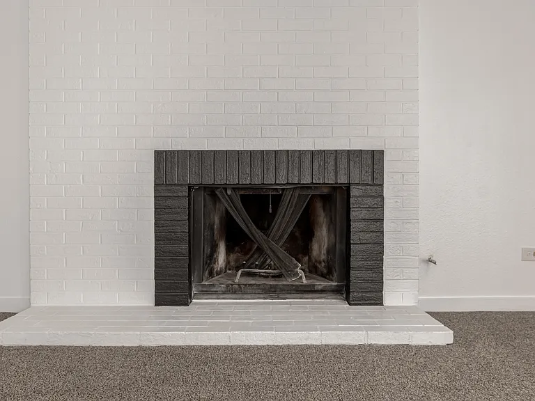 3371 S Monaco Pkwy #A — Photo 11