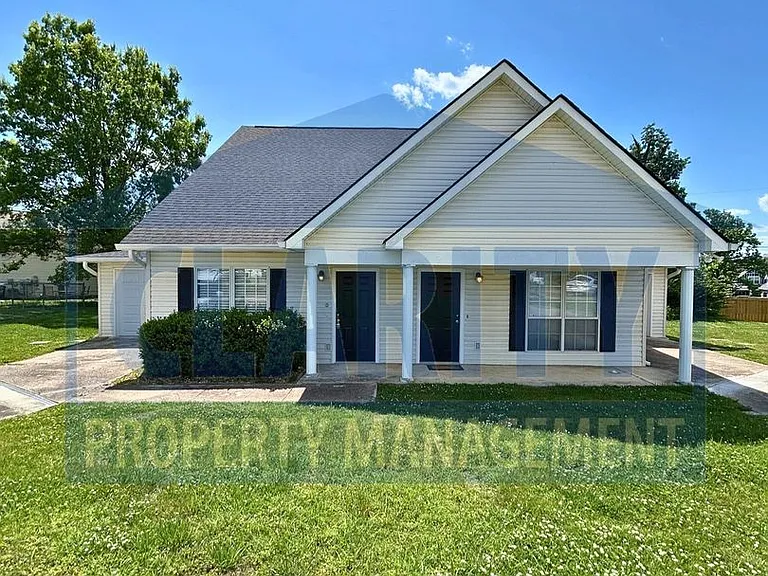 7812 Avalon Acres Ct — Photo 1