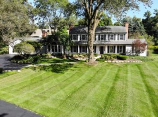 385 Cumnock Rd, Inverness, IL 60067