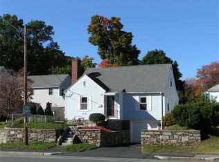 262 Lake Ave, Worcester, MA 01604