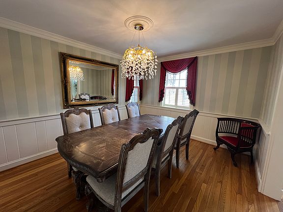 Formal dining room