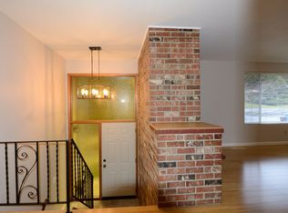 301 NE 151st St, Shoreline, WA 98155