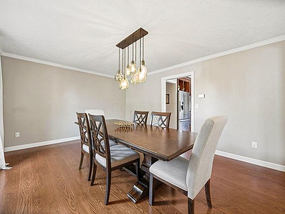 4th image of 5657 Whitecraigs Ct