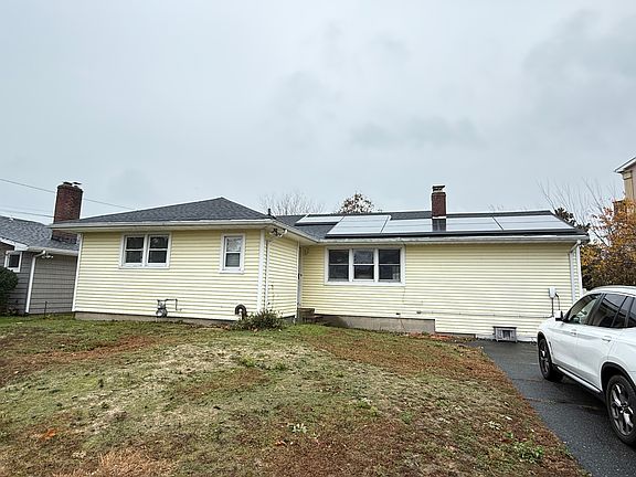2nd image of 50 W Lake Dr