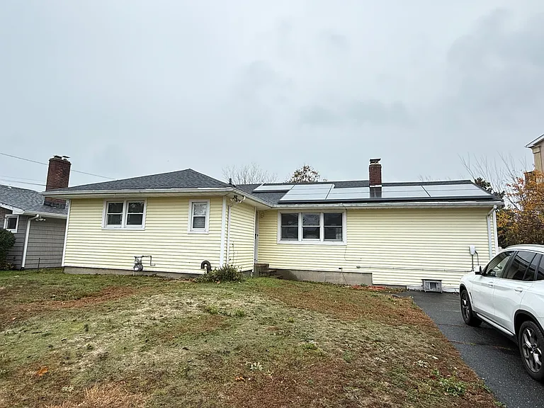 50 W Lake Dr — Photo 2
