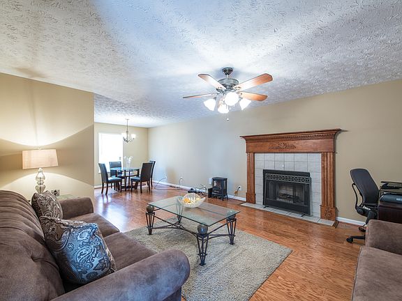 4th image of 5974 Katrina Ln