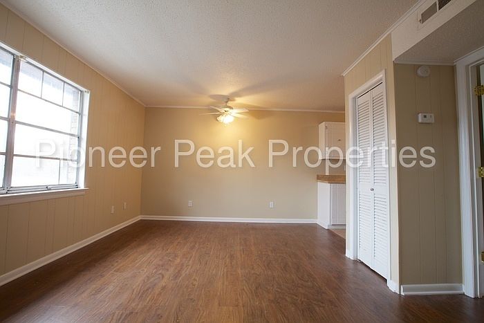 1st image of 107 Goodson Ave APT 11