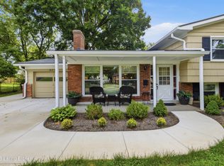 1605 Clearview Dr, Graymoor Devondale, KY 40222