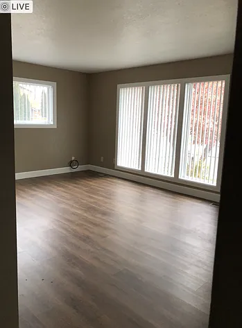 1223 N Western Ave — Photo 10