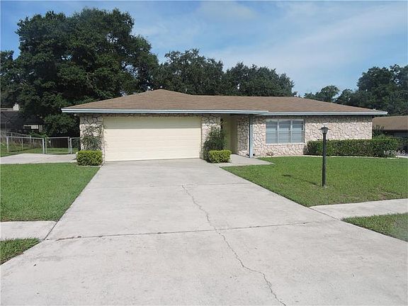 4th image of 5019 Lochinvar