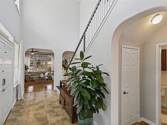 5th image of 6501 Texana Way