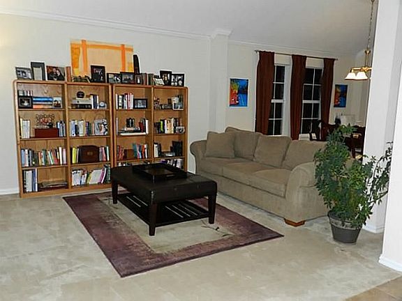 3rd image of 314 Highland Creek Dr
