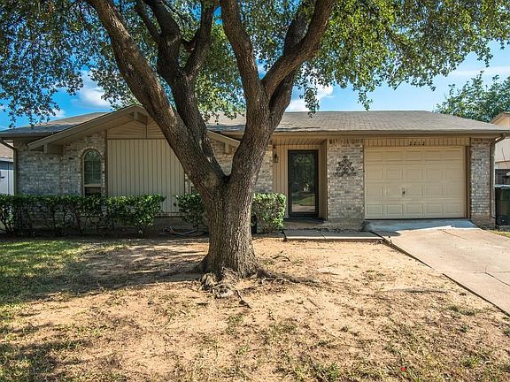 4th image of 2212 Lockwood Dr