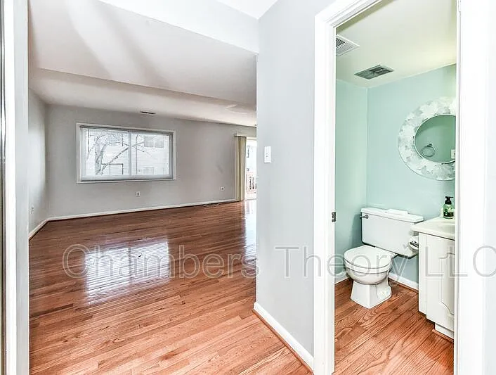 8088 Edinburgh Dr — Photo 13