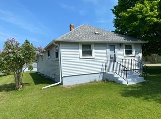 4102 13th St, Menominee, MI 49858