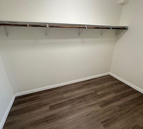 5th image of 4254 Fairmount Ave