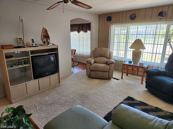 3rd image of 26256 Duchess LN