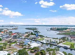 559 Wahoo Rd, Panama City Beach, FL 32408