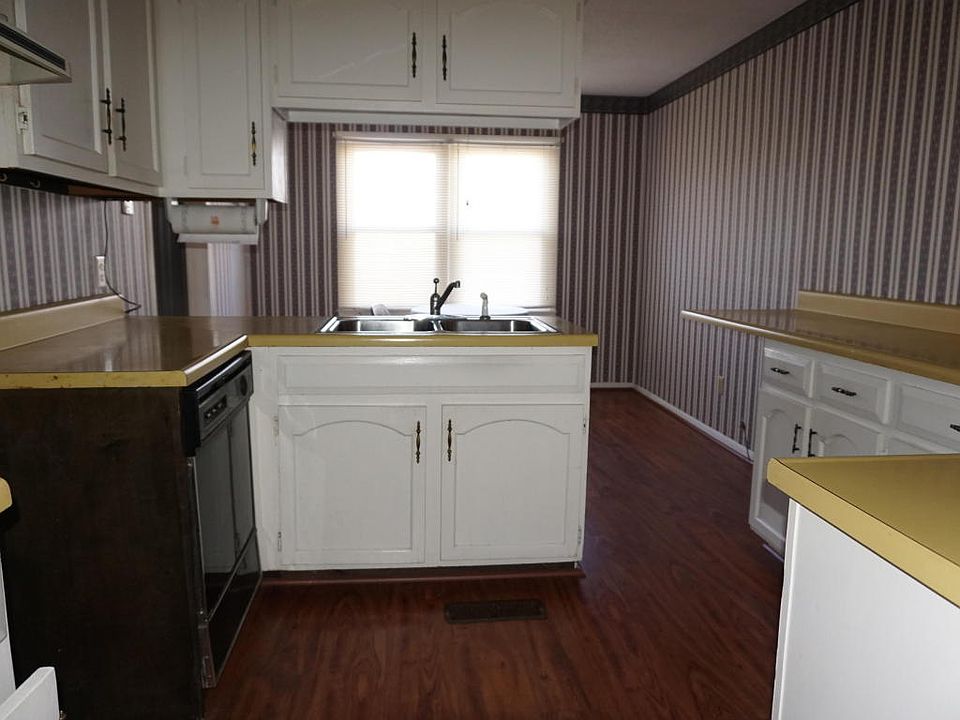 1st image of 523 County Road 8500