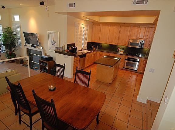 Dinning & Kitchen w/ocean views