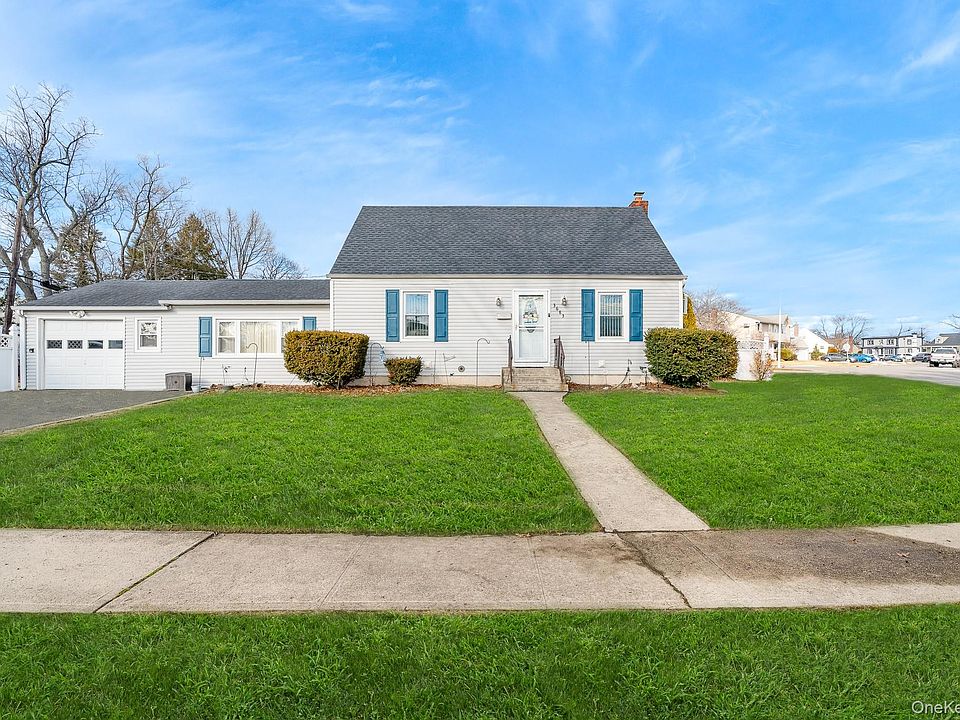 1st image of 3683 Hawk Road