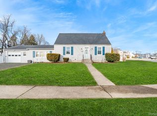 3683 Hawk Road, Levittown, NY 11756